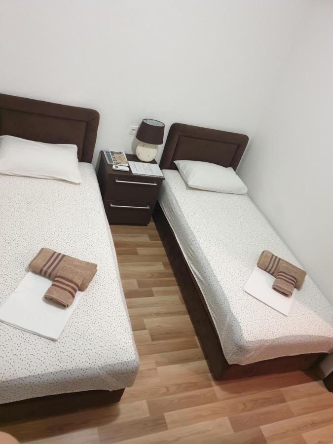 ホテル Nova Dvokrevetna Soba Sa Dva Odvojena Kreveta I Zajednickim Kupatilom コトル エクステリア 写真