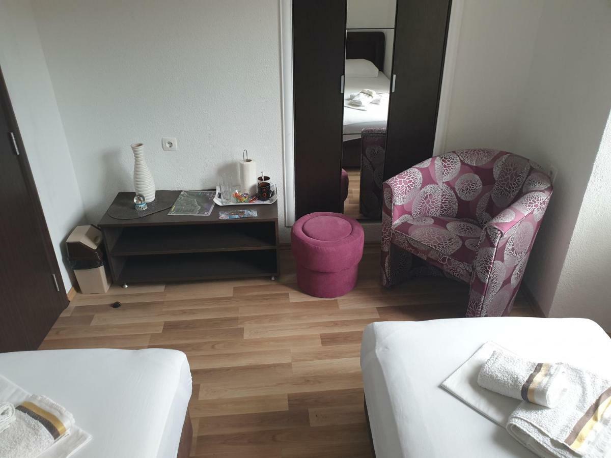 ホテル Nova Dvokrevetna Soba Sa Dva Odvojena Kreveta I Zajednickim Kupatilom コトル エクステリア 写真